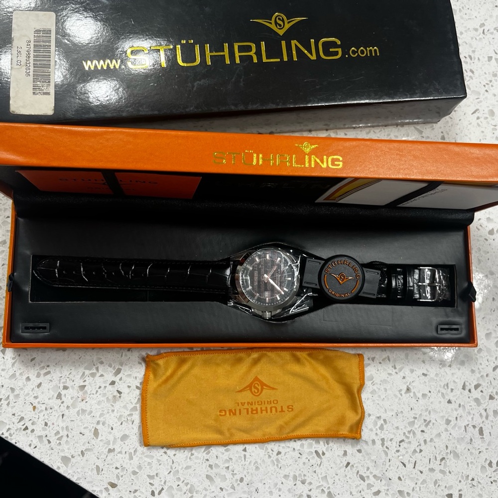 New in box Stührling Original Men's Watch Black Leather